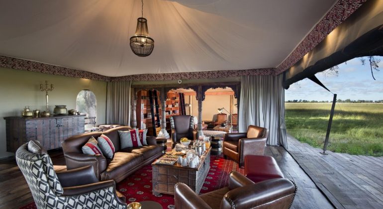 Duba Plains Camp Lounge