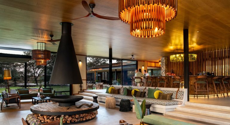 Tanda Tula Safari Camp Lounge