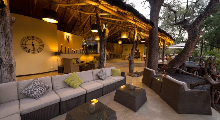 Mkulumadzi Outdoor Lounge