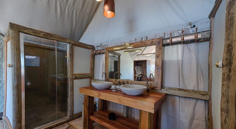 Tubu Tree Camp Tent Bathroom