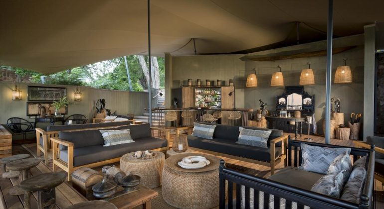 Bumi Hills Safari Lodge Sitting Area