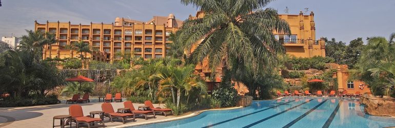 Kampala Serena Hotel Poolside