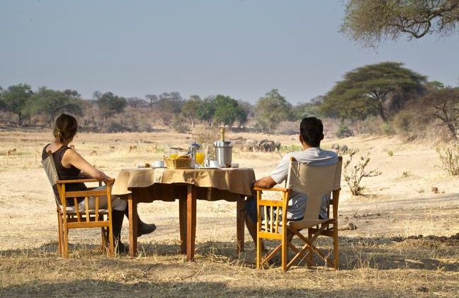 Ruaha River Lodge Outdoor Dining