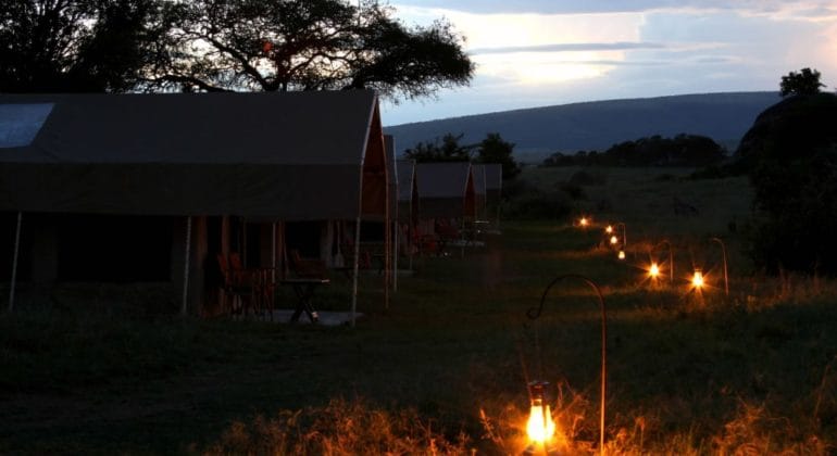 Intimate Camps In The Evening