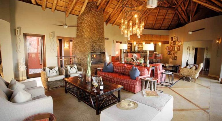 Thanda Safari Lodge Lounge