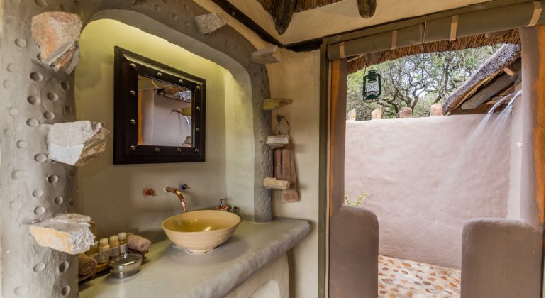 Amakhala Safari Lodge Bathroom